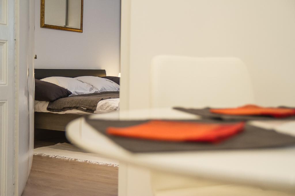 Apartment Red Bike Ζάγκρεμπ Δωμάτιο φωτογραφία